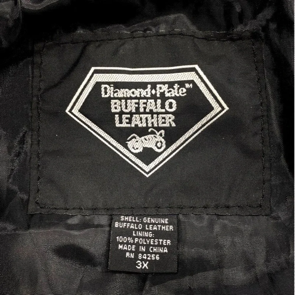 VTG Diamond Plate Buffalo Leather 